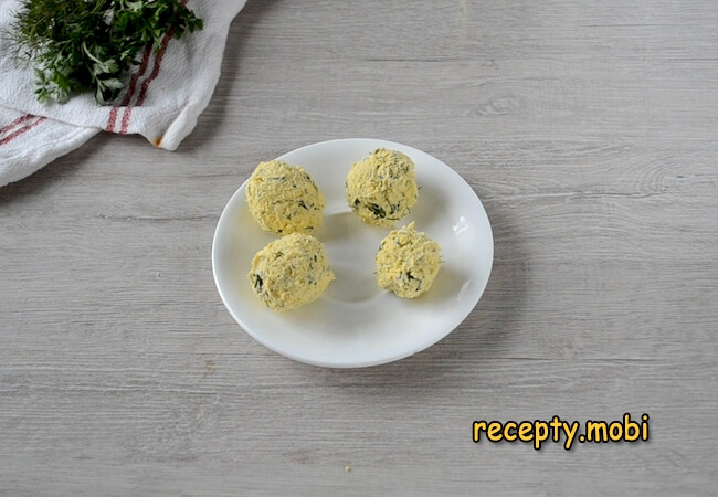 egg yolk balls - photo step 10.1