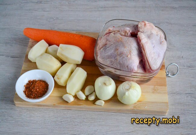 ингредиенты необходимые для приготовления картошки в духовке в пакете для запекания - фото шаг 1