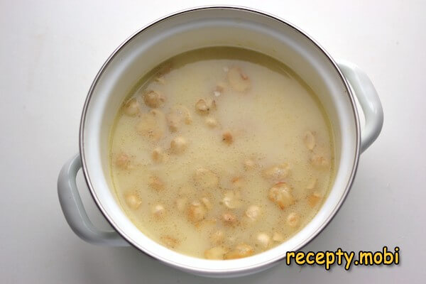 приготовление сырного супа с шампиньонами и плавленным сыром - фото шаг 11