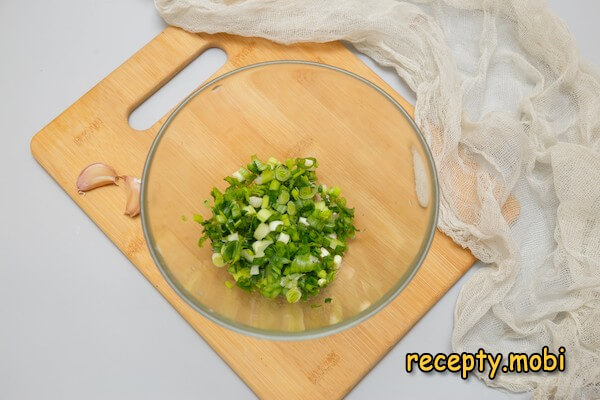 chopped green onion - photo step 2