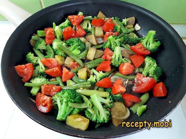 приготовление фриттаты с овощами - фото шаг 16