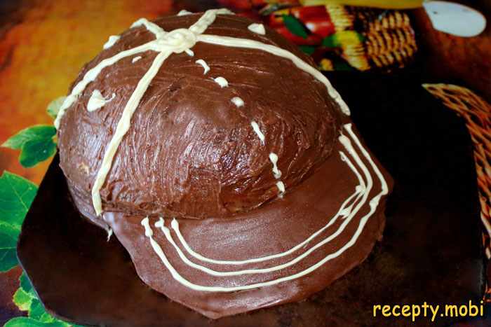 Оригинальный торт «Кепка» с шоколадным ганашом