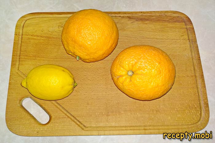 апельсины и лимон