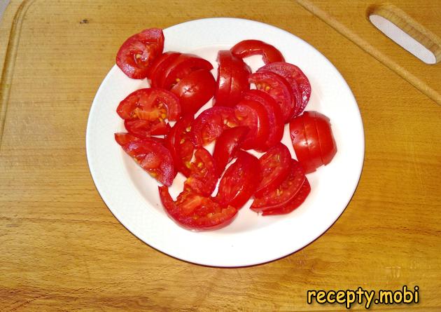 нарезанные томаты - фото шаг 10