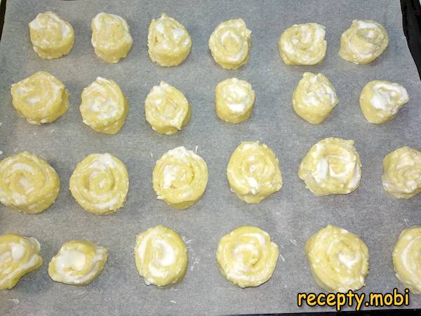 приготовление печенье творожные розочки - фото шаг 18