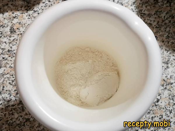 flour - photo step 4