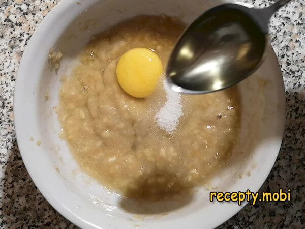 making dough for banana pancakes - photo step 6