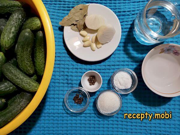 Ингредиенты для приготовления маринованных огурцов по-болгарски - фото шаг 1