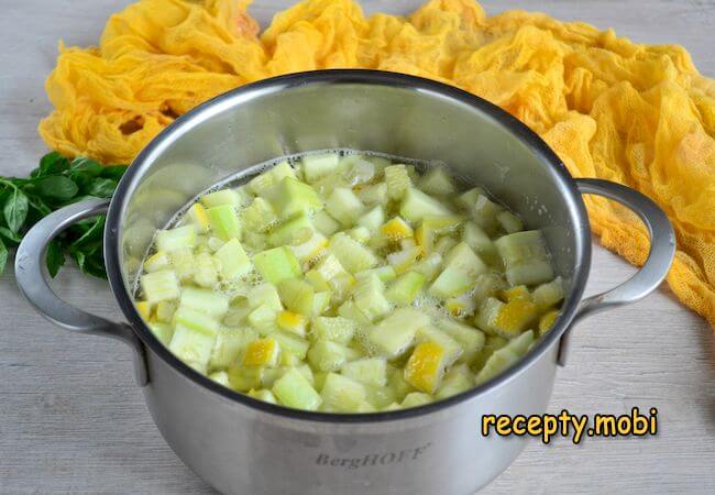 приготовление варенья из кабачков с лимоном - фото шаг 6