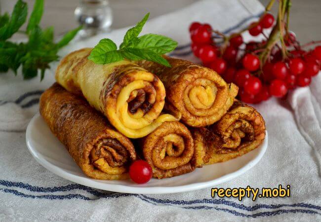 Pumpkin pancakes with sesame seeds