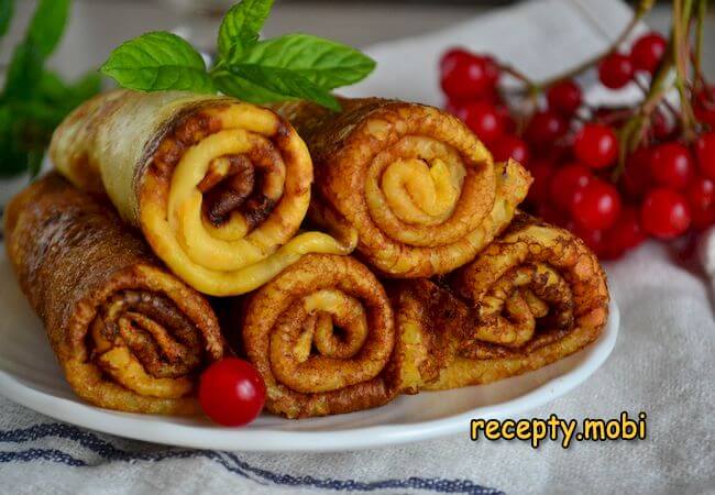 Pumpkin pancakes with sesame seeds