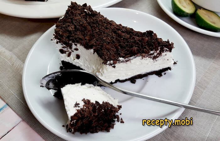 Chocolate cake from cookies without baking and without gelatin