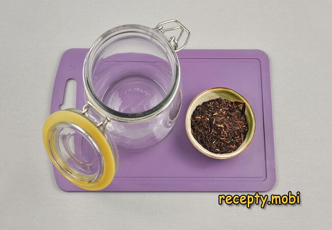 приготовление чая с гвоздикой и корицей - фото шаг 1