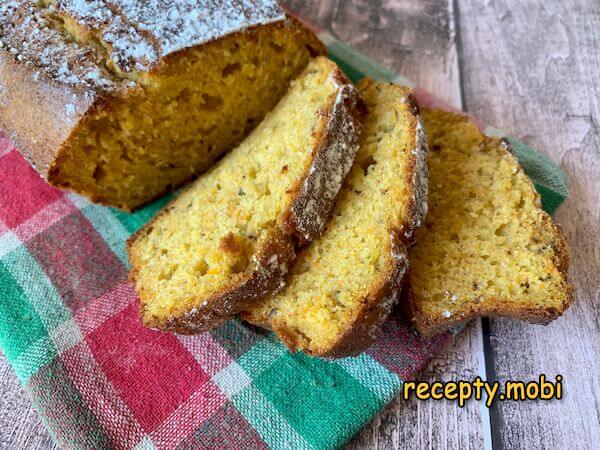 Carrot gateau with walnuts