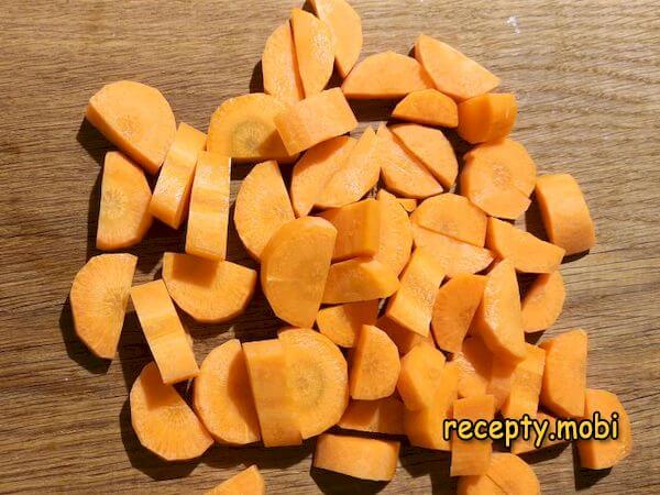нарезанная морковь - фото шаг 2