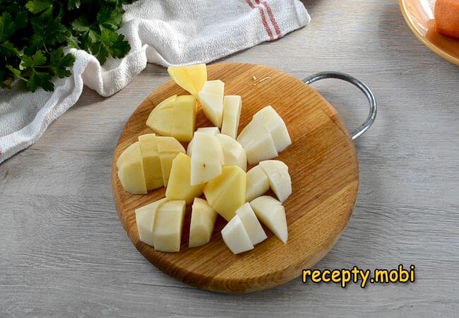 нарезанный картофель - фото шаг 2