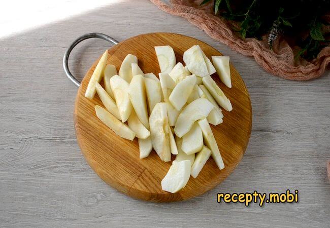sliced ​​apples - photo step 2
