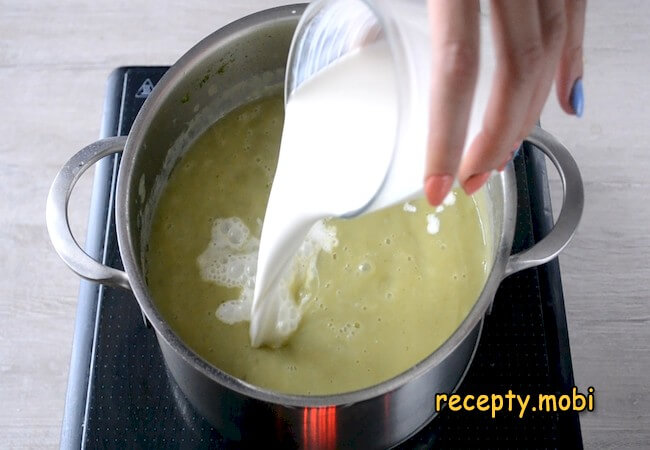 приготовление крем-супа из брокколи со сливками - фото шаг 9