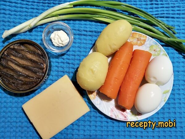ингредиенты для приготовления салата рыбки в пруду со шпротами - фото шаг 1