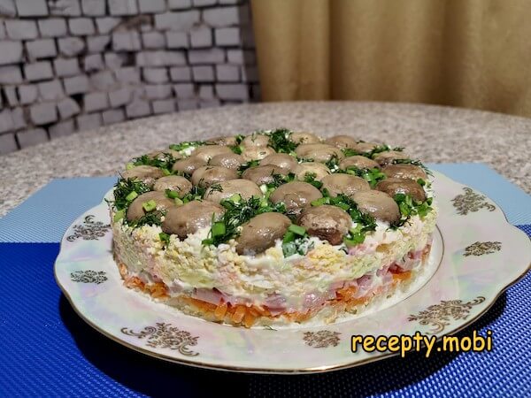 Salad «Mushroom meadow» with champignons