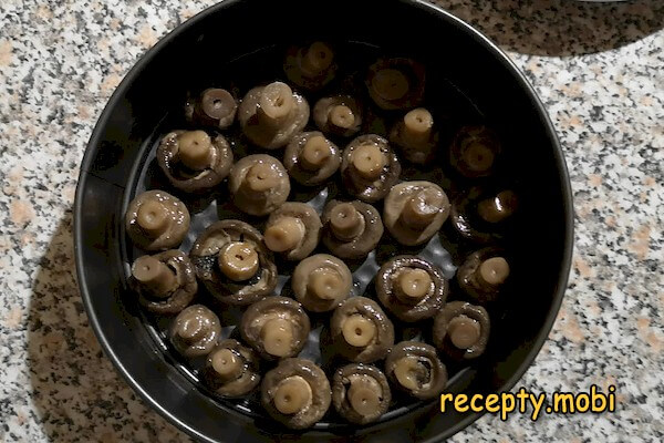 cooking salad mushroom meadow with champignons - photo step 8