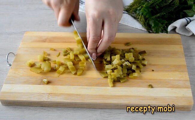 sliced ​​pickled cucumbers - photo step 5