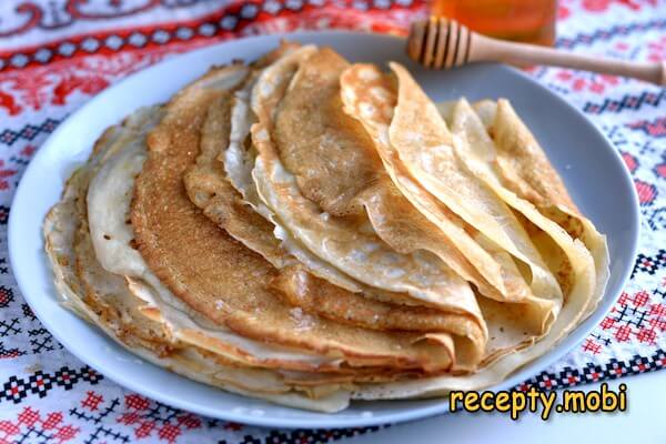 Pancakes with mineral water and milk