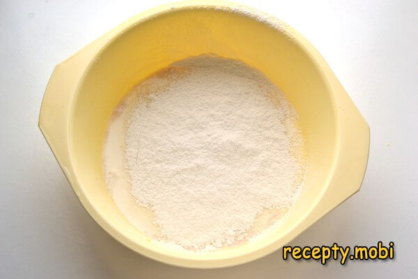 cooking dough for yeast pancakes in milk - photo step 8