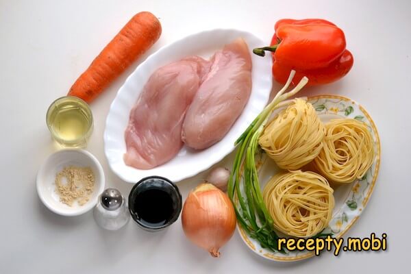 ингредиенты для приготовления лапши Вок с курицей и овощами - фото шаг 1