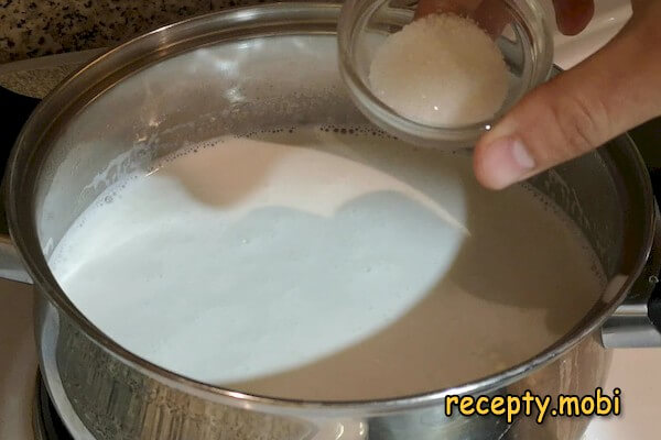 приготовление молочного супа с вермишелью - фото шаг 3