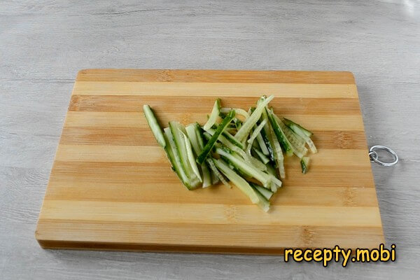 sliced ​​cucumber - photo step 4