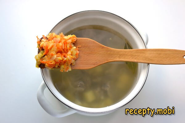 приготовление супа из куриных желудков с лапшой - фото шаг 8
