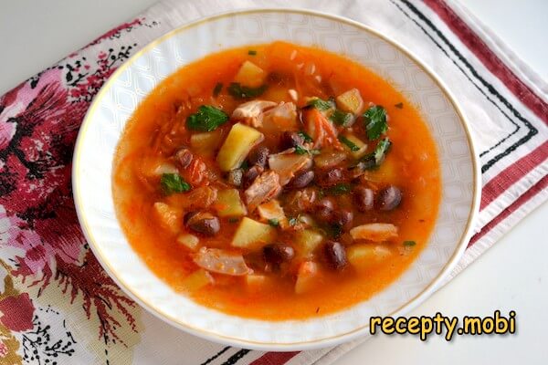 Суп с консервированной красной фасолью