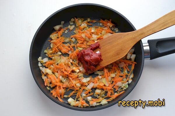 жареный лук и морковь - фото шаг 4