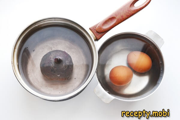 вареные яйца и свекла - фото шаг 2