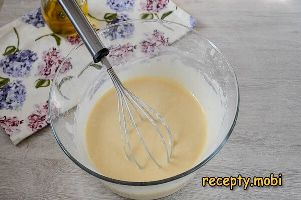 cooking custard pancakes on kefir and boiling water - photo step 4