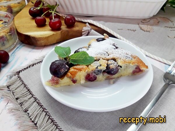 Clafoutis with sweet cherry
