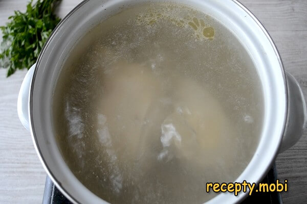 приготовление щавелевого супа с яйцом - фото шаг 2
