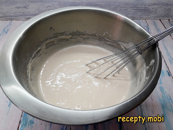 приготовление блинов на питьевом йогурте - фото шаг 5