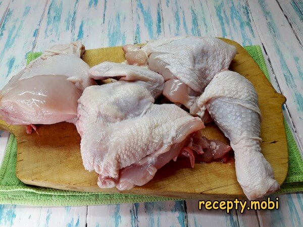 нарезанная курица - фото шаг 2