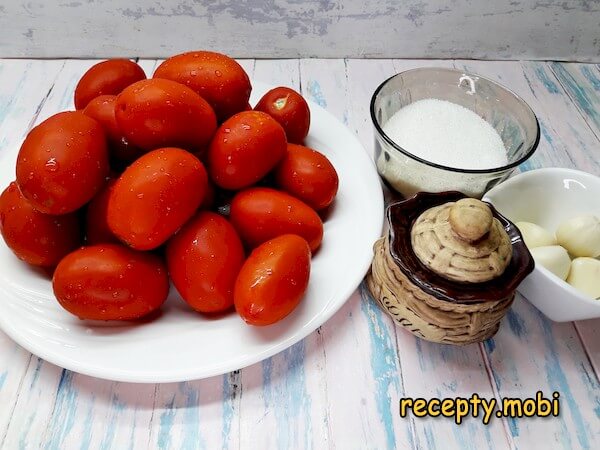 ингредиенты для приготовления горлодера из помидоров с чесноком на зиму - фото шаг 1