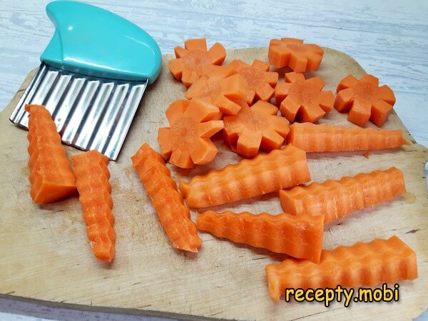 нарезанная морковь - фото шаг 5