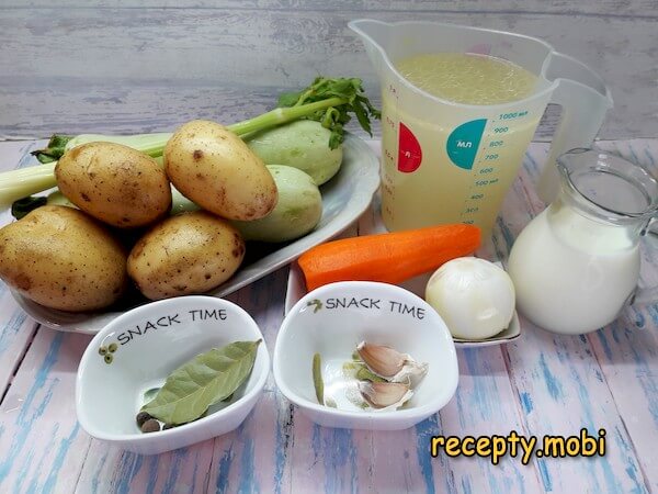 ингредиенты для приготовления супа-пюре из кабачков и картофеля - фото шаг 1