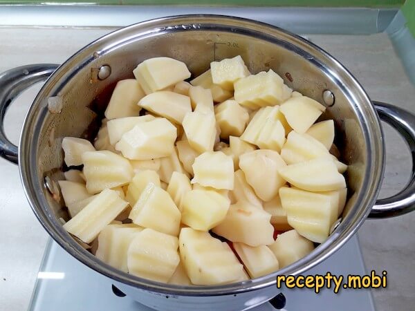 приготовление тушеной картошки с баклажанами - фото шаг 15