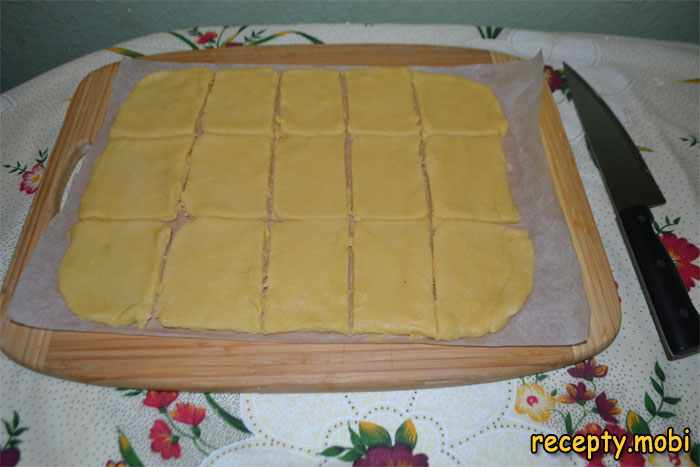 making lemon cakes