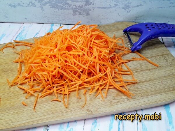 морковь тертая по-корейски - фото шаг 8