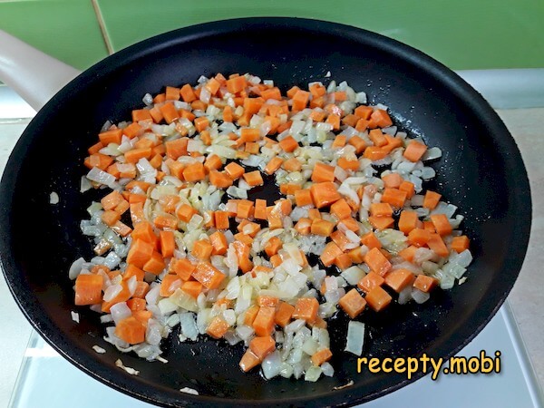 жареный лук с морковью - фото шаг 9