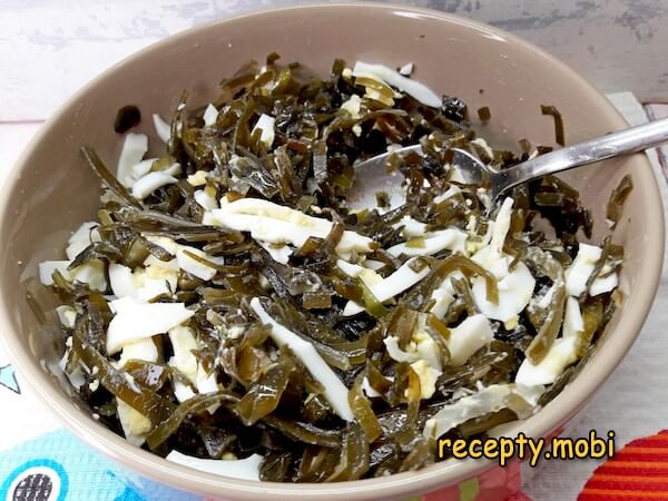 cooking seaweed salad with eggs - photo step 9