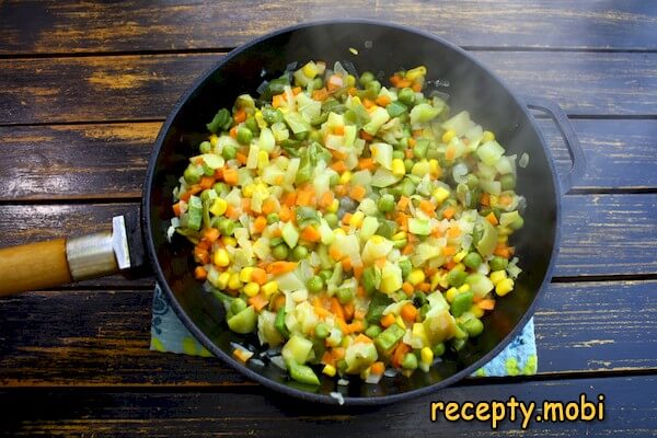 жареные овощи на сковороде - фото шаг 9