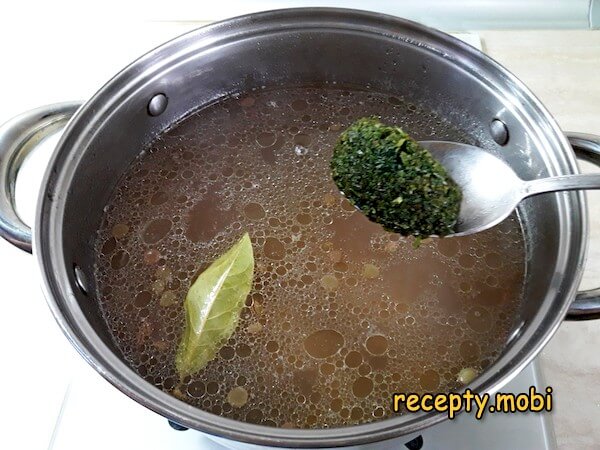 приготовление супа из зеленой чечевицы с курицей - фото шаг 16